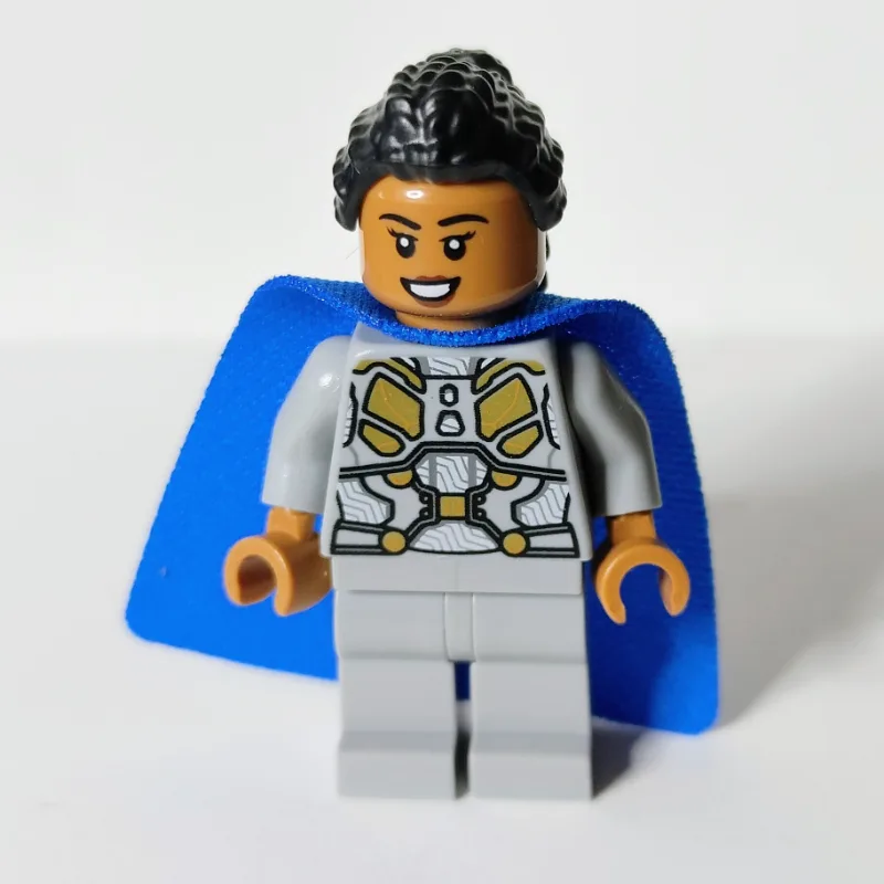 Valkyrie, Light Bluish Gray Outfit, Blue Cape — minifigurine LEGO | Brick Broker