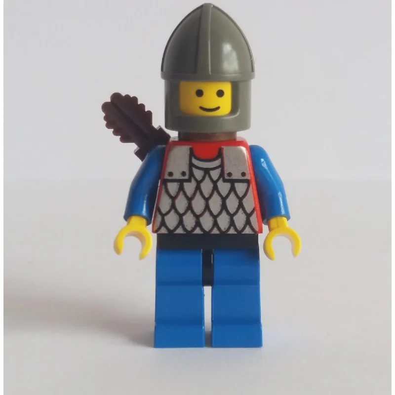 Archer (Scale Mail on Red) - Blue Arms, Blue… — minifigurine LEGO | Brick Broker