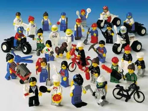 LEGO 9293 Travailleurs communautaires - prix | Brick Broker