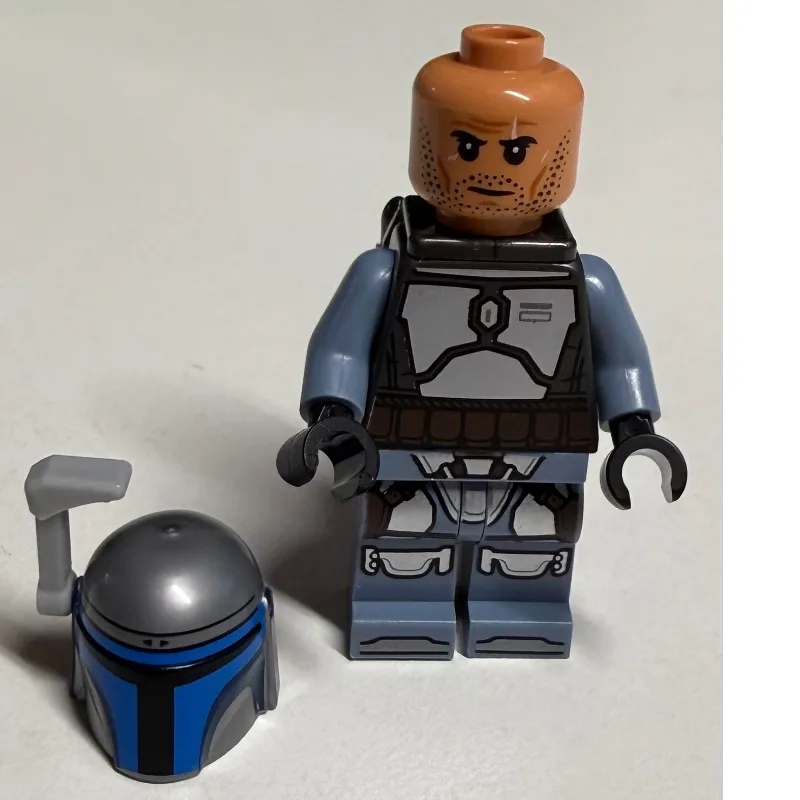 Jango Fett, Pearl Titanium Torso with Plain A… — minifigurine LEGO | Brick Broker