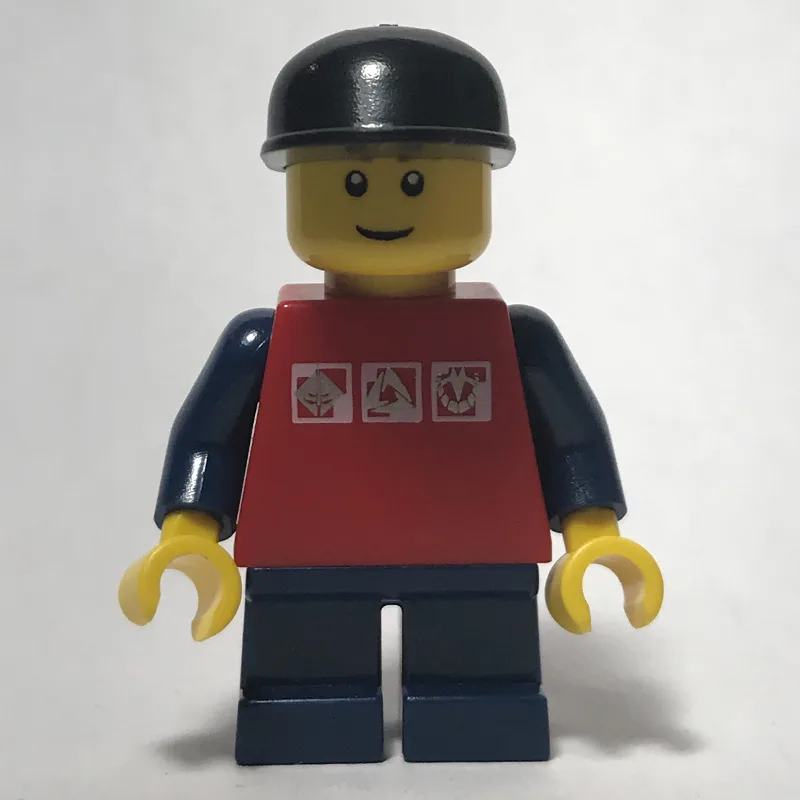 Kid - Red Torso, Dark Blue Legs, Black Cap — minifigurine LEGO | Brick Broker