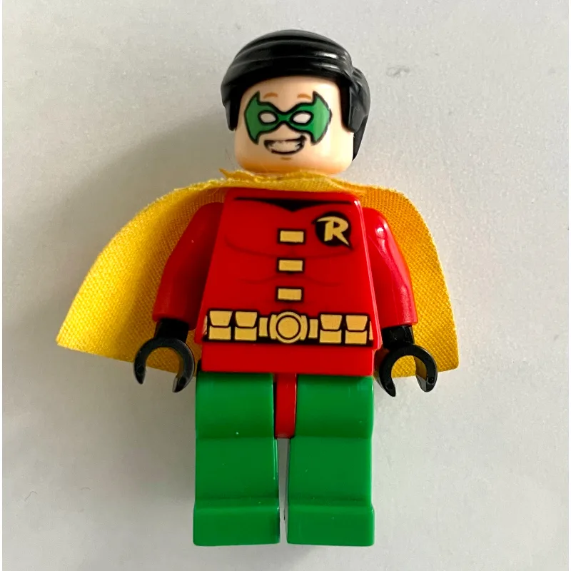 Robin with Very Short Cape (3626cpr1764 Head) — minifigurine LEGO | Brick Broker