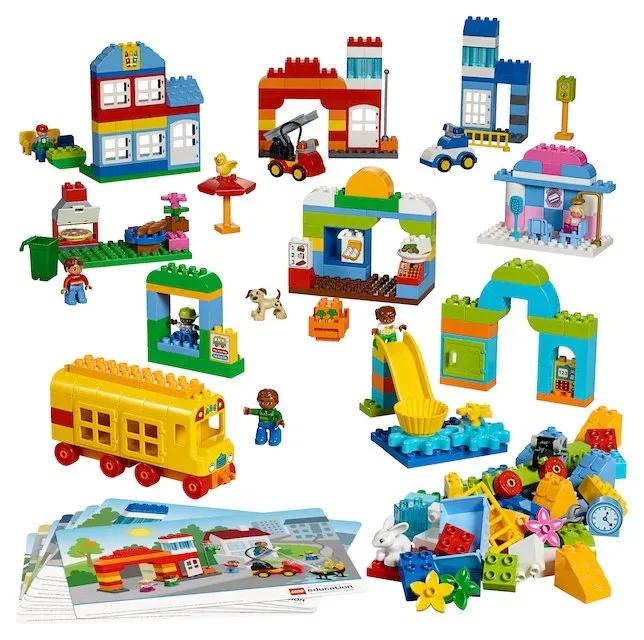 LEGO 45021 Notre Ville - prix et où acheter | Brick Broker