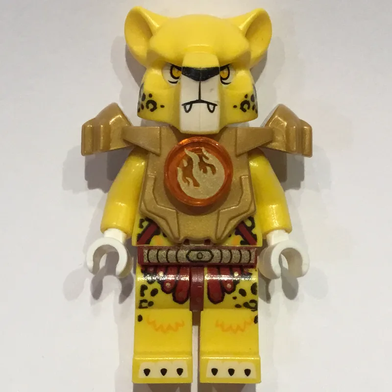 Lundor with Shoulder Armor and Fire Chi — minifigurine LEGO | Brick Broker