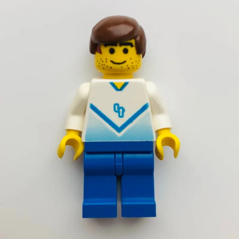 Soccer Player White Torso, Blue Legs, #4 — minifigurine LEGO | Brick Broker