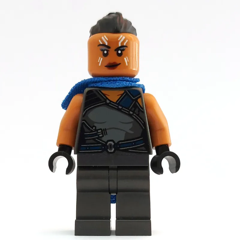 Valkyrie, Pearl Dark Gray Outfit — dans quels sets LEGO ? (fig-011610) | Brick Broker