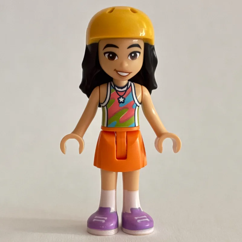 Liann, Colored Top, Orange Skirt, Helmet — minifigurine LEGO | Brick Broker