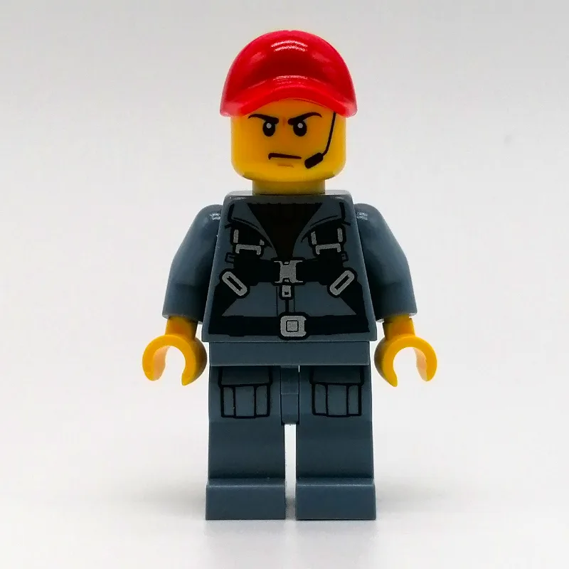 Marine Explorer, Sand Blue Jumpsuit, Red Cap,… — minifigurine LEGO | Brick Broker