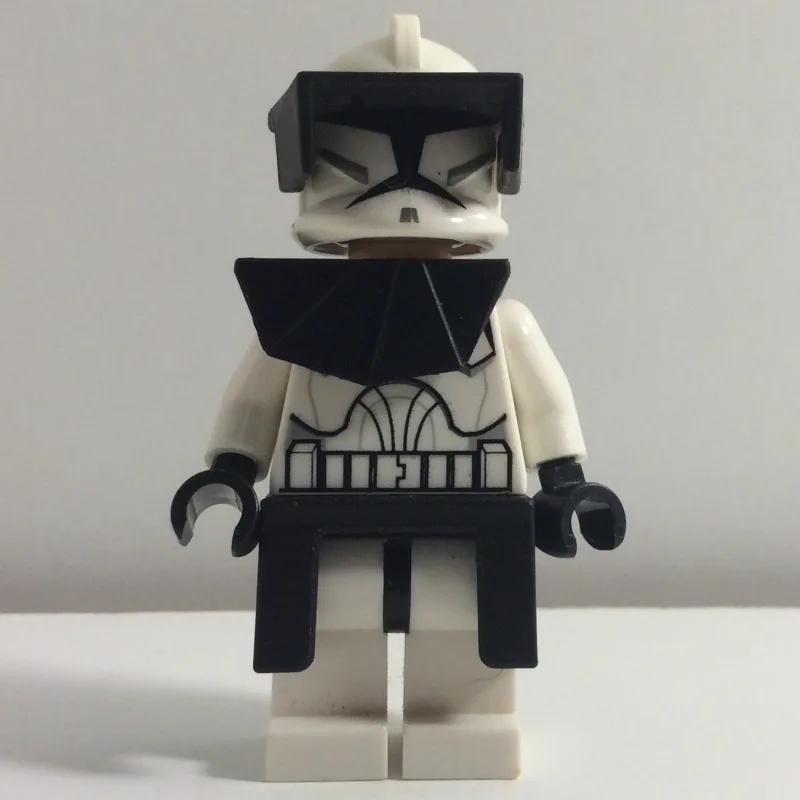 Clone Commander, Black Pauldron and Kama — minifigurine LEGO | Brick Broker