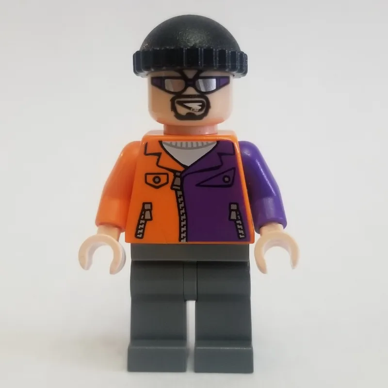 Two-Face's Henchman in Orange and Purple Outf… — minifigurine LEGO | Brick Broker