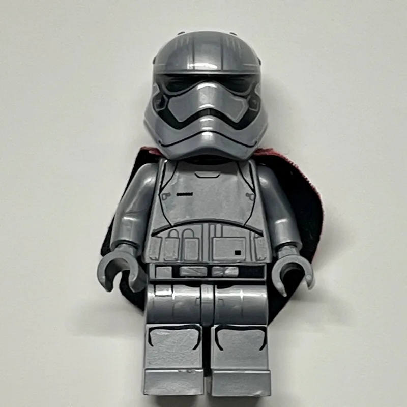 Captain Phasma — dans quels sets LEGO ? (fig-004151) | Brick Broker