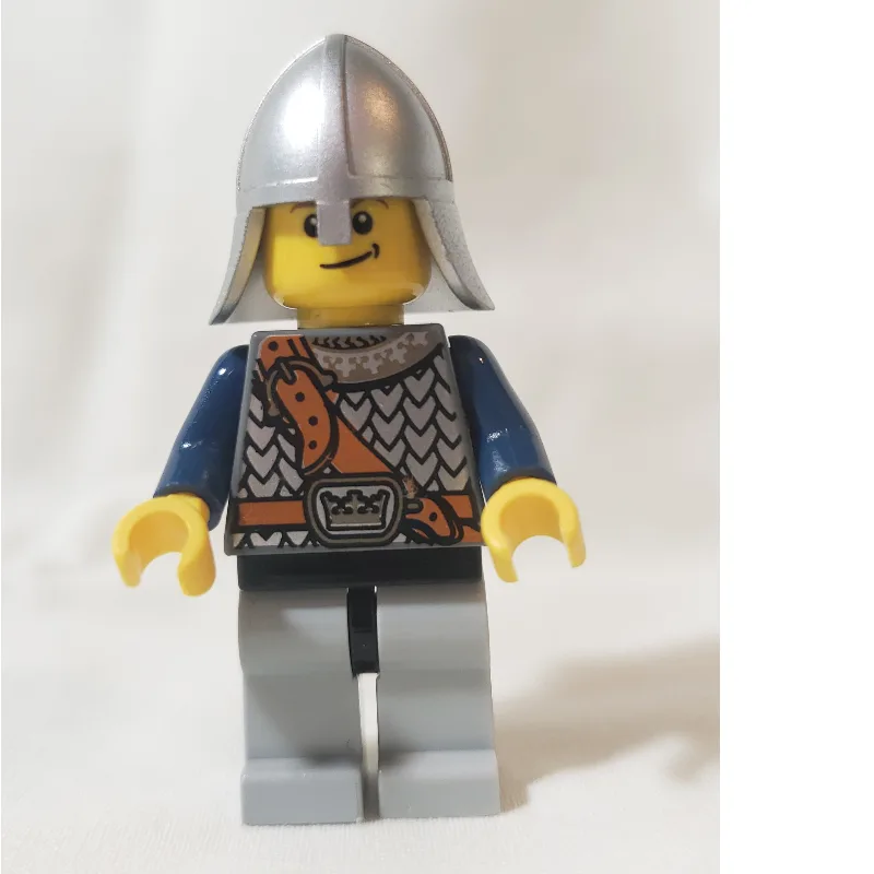 Knight, Dark Blue, Helmet, Smile — dans quels sets LEGO ? (fig-009941) | Brick Broker