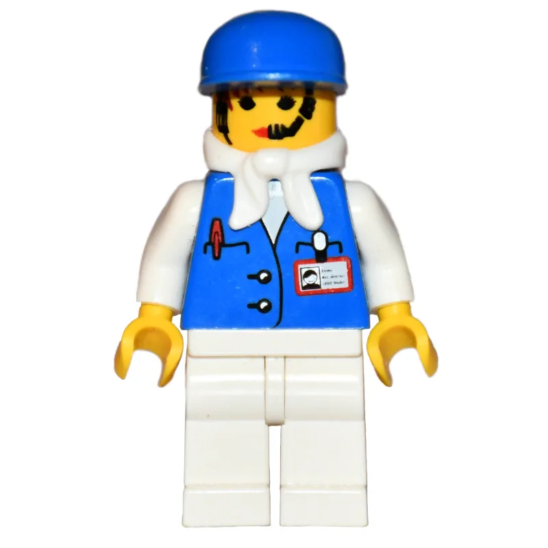 Assistant - Female, White Bandanna, Blue Cap — minifigurine LEGO | Brick Broker