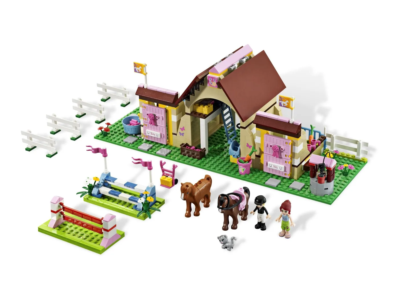 LEGO 3189 Écuries Heartlake - prix et où acheter | Brick Broker