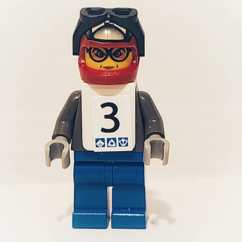 Snowboarder, Dark Gray, Red Helmet, White Vest — minifigurine LEGO | Brick Broker