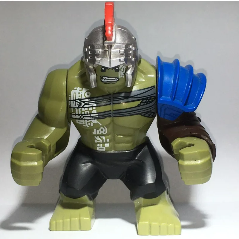 Hulk (Big Fig), Helmet, Armor, Black Pants — minifigurine LEGO | Brick Broker