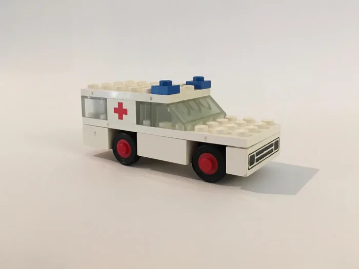 LEGO 600 Ambulance - prix et où acheter | Brick Broker