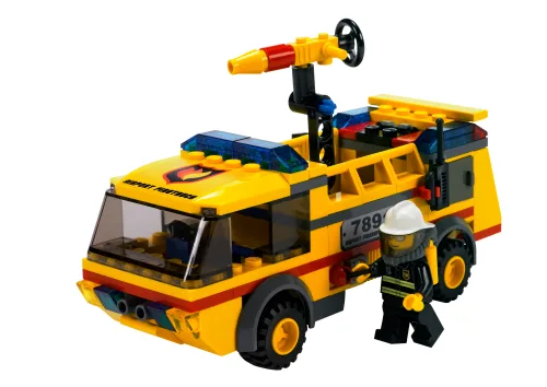 LEGO 7891 Camion de pompiers de l'aéroport - prix | Brick Broker