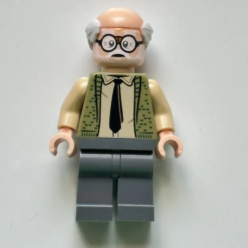 Ernie Prang, Olive Green Sweater, Dark Bluish… — minifigurine LEGO | Brick Broker