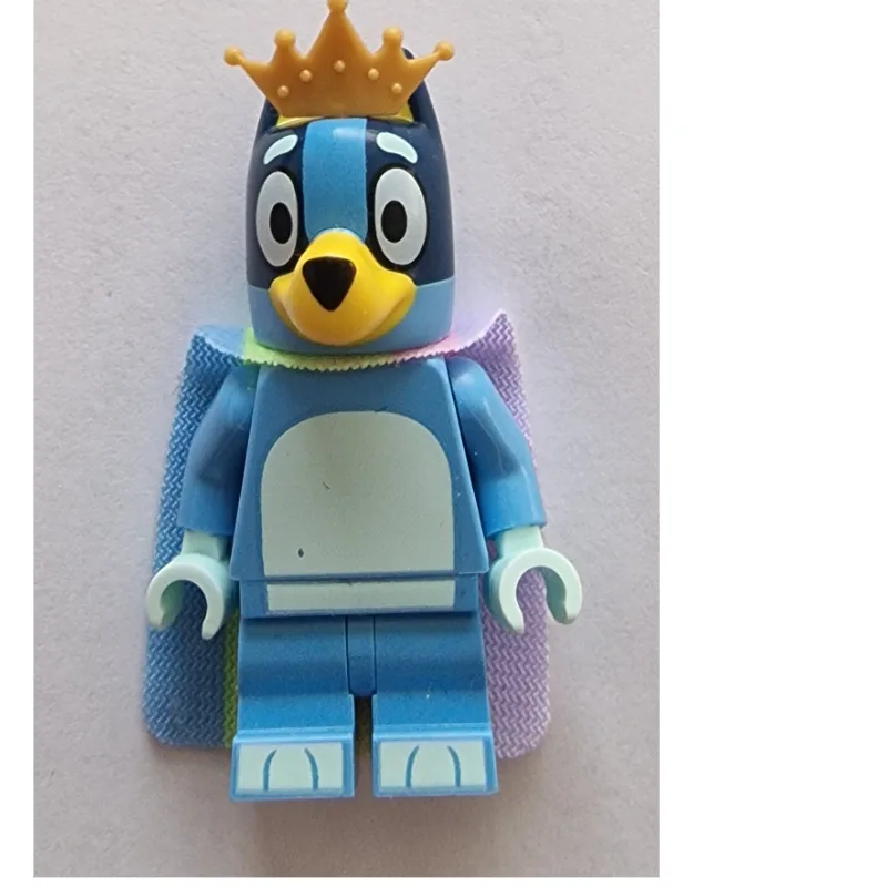 Bluey, Cape, Crown — dans quels sets LEGO ? (fig-016280) | Brick Broker