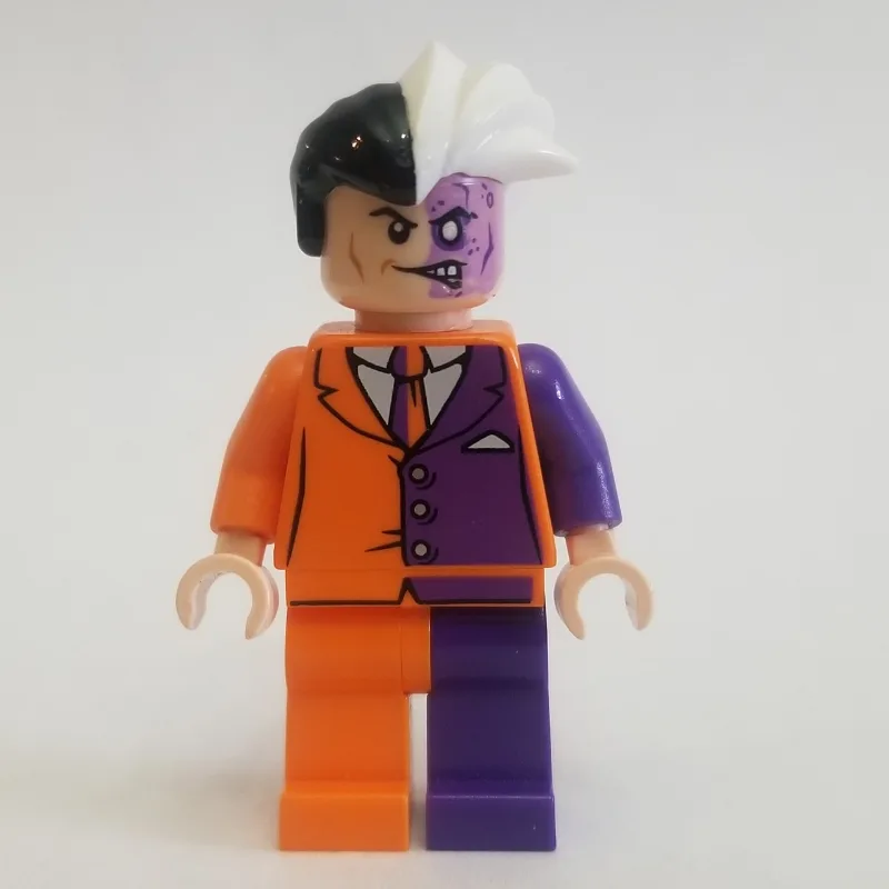 Two-Face in Orange and Purple Suit — dans quels sets LEGO ? (fig-004557) | Brick Broker