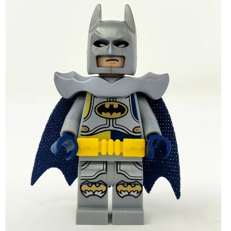 Batman, Light Bluish Gray Suit, Dark Blue Cap… — minifigurine LEGO | Brick Broker