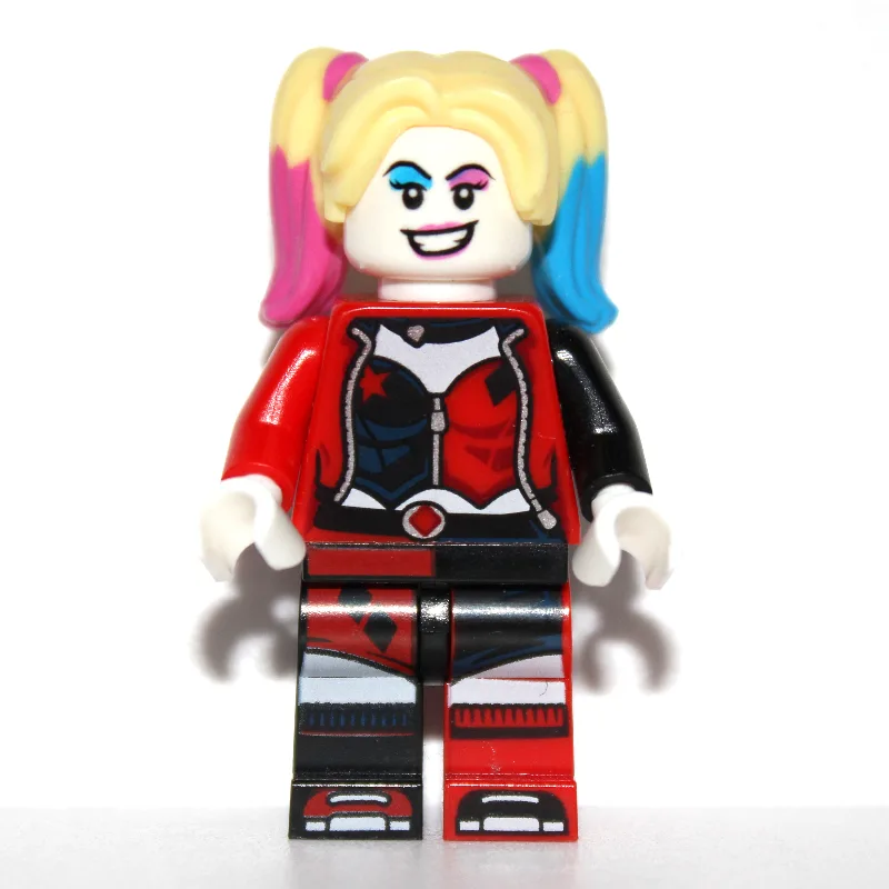 Harley Quinn in Black and Red Jester Outfit,… — minifigurine LEGO | Brick Broker