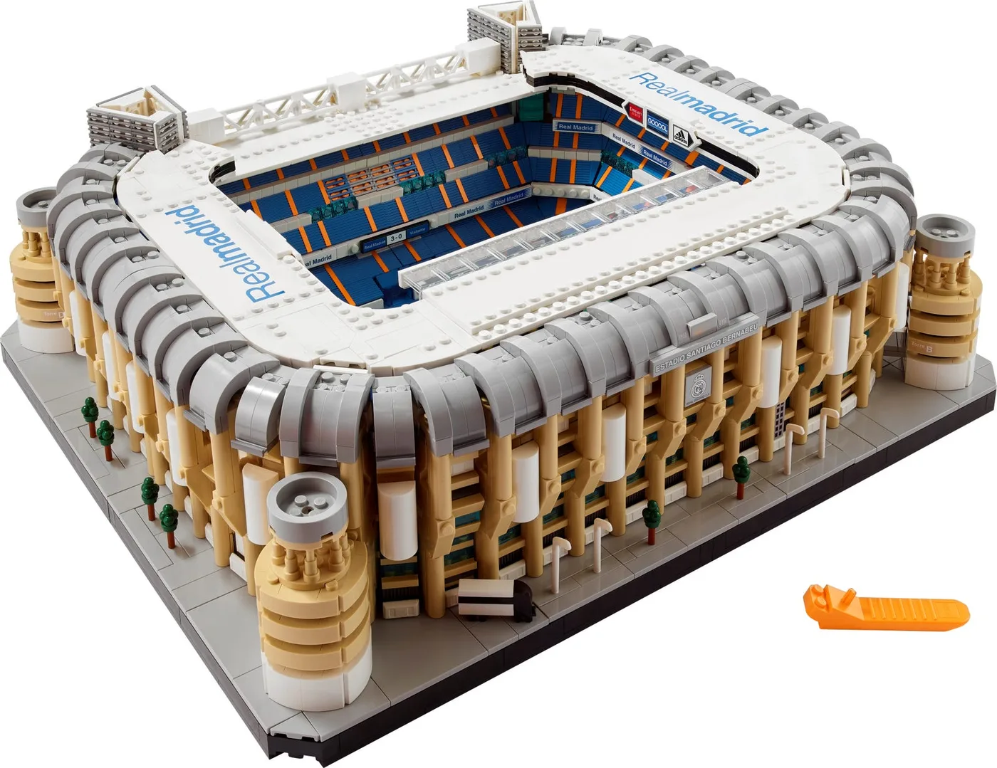 LEGO 10299 Real Madrid – Stade Santiago Bernabéu - prix | Brick Broker