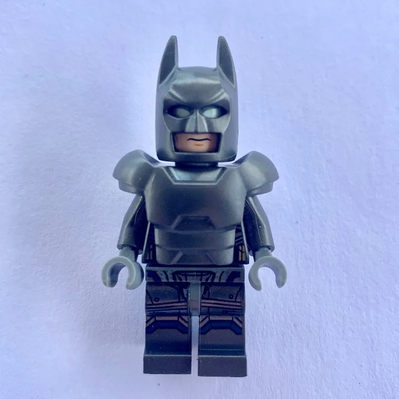 Batman, Pearl Titanium Suit, Pearl Dark Gray… — minifigurine LEGO | Brick Broker