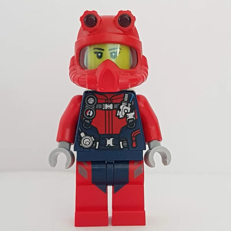 Diver, Woman, Red and Dark Blue Wetsuit with… — minifigurine LEGO | Brick Broker