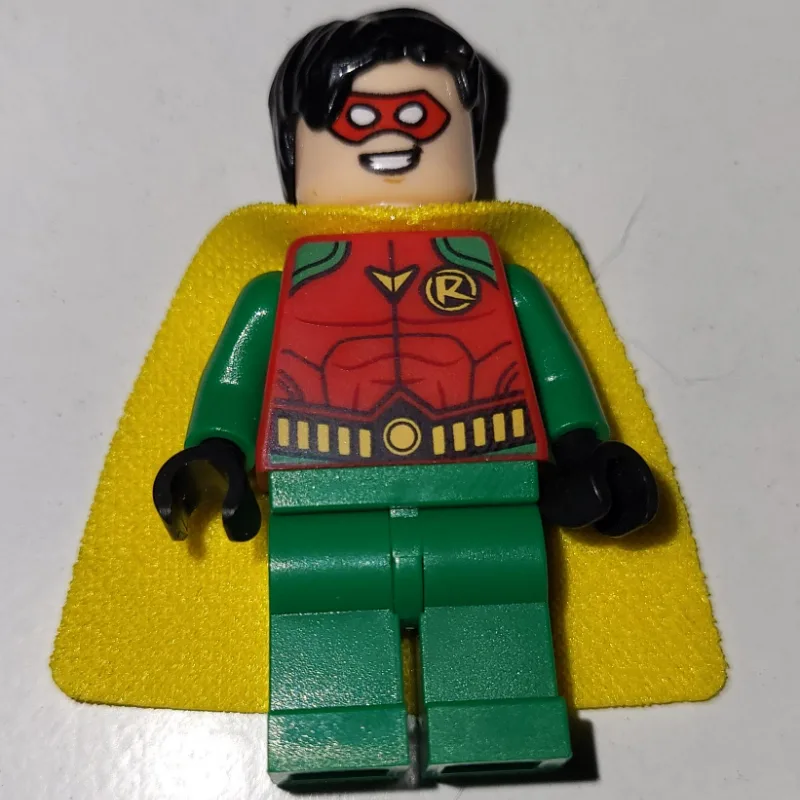 Robin with Red Eyemask (Jason Todd) — dans quels sets LEGO ? (fig-001991) | Brick Broker