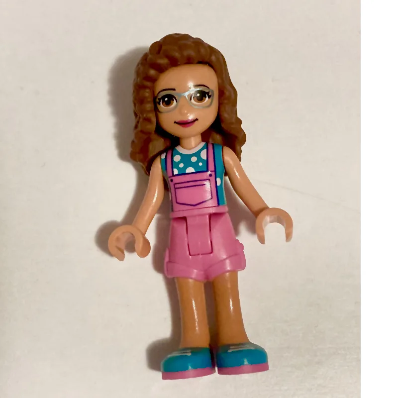 Olivia - Dark Turquoise Top, Dark Pink Overall — minifigurine LEGO | Brick Broker