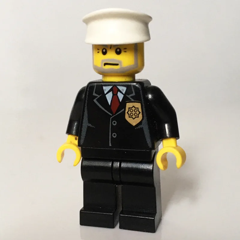 Policeman, Black Suit with Badge, White Hat,… — minifigurine LEGO | Brick Broker