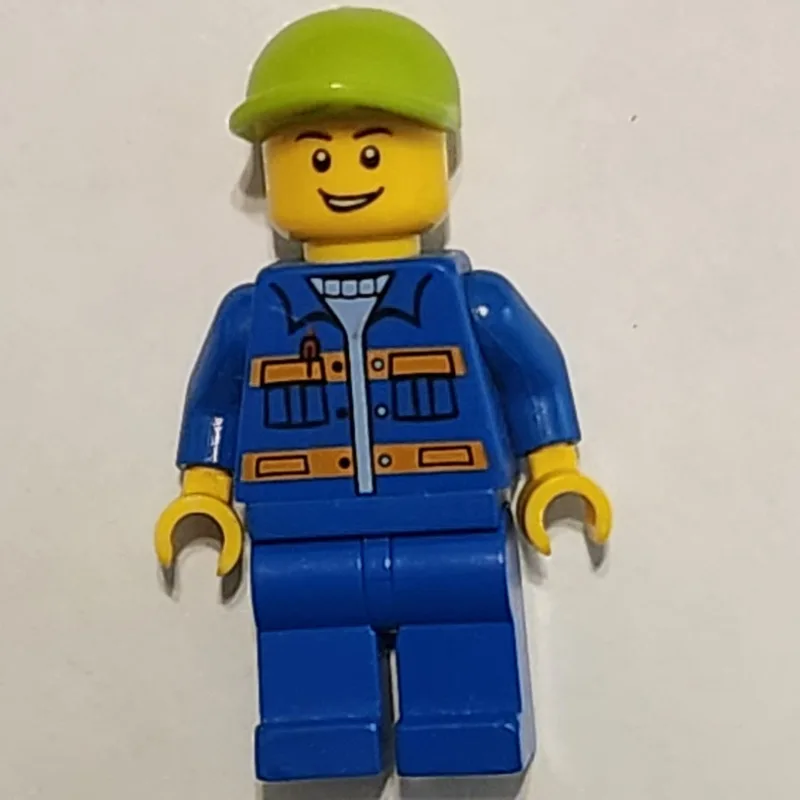 Worker - Blue Torso, Blue Legs, Lime Cap — minifigurine LEGO | Brick Broker