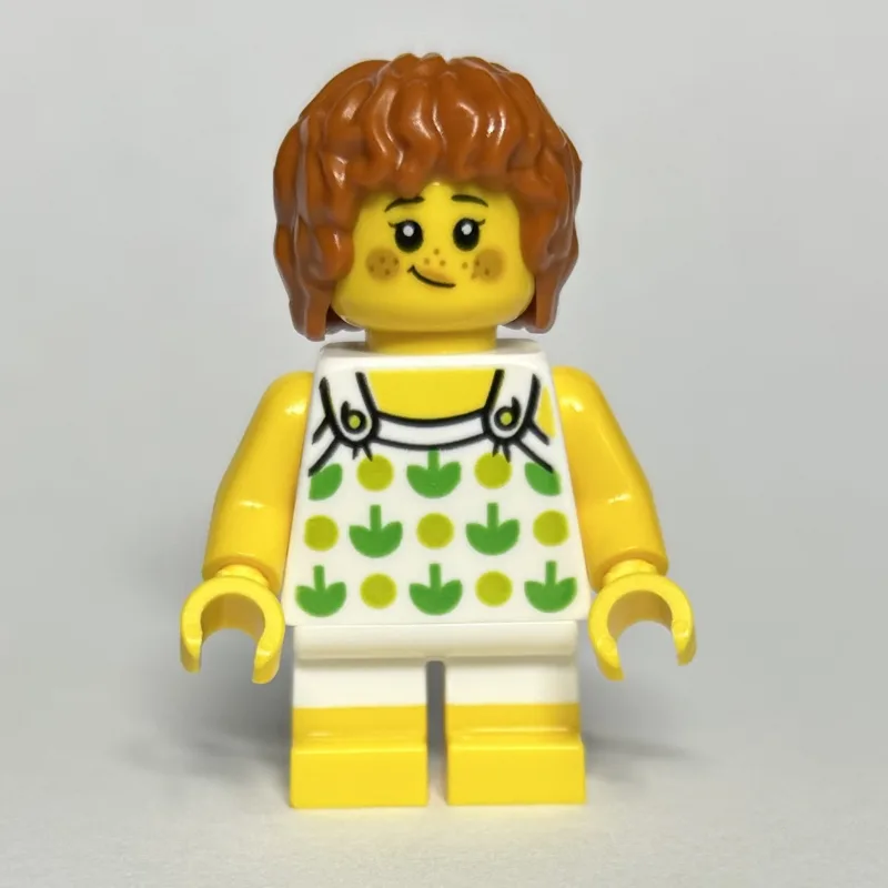 Kid, White Torso, White Legs with Yellow Feet… — minifigurine LEGO | Brick Broker