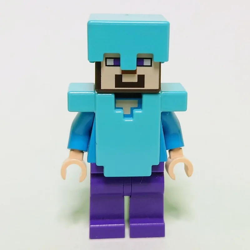 Steve in Medium Azure Helmet and Armor, Purpl… — minifigurine LEGO | Brick Broker