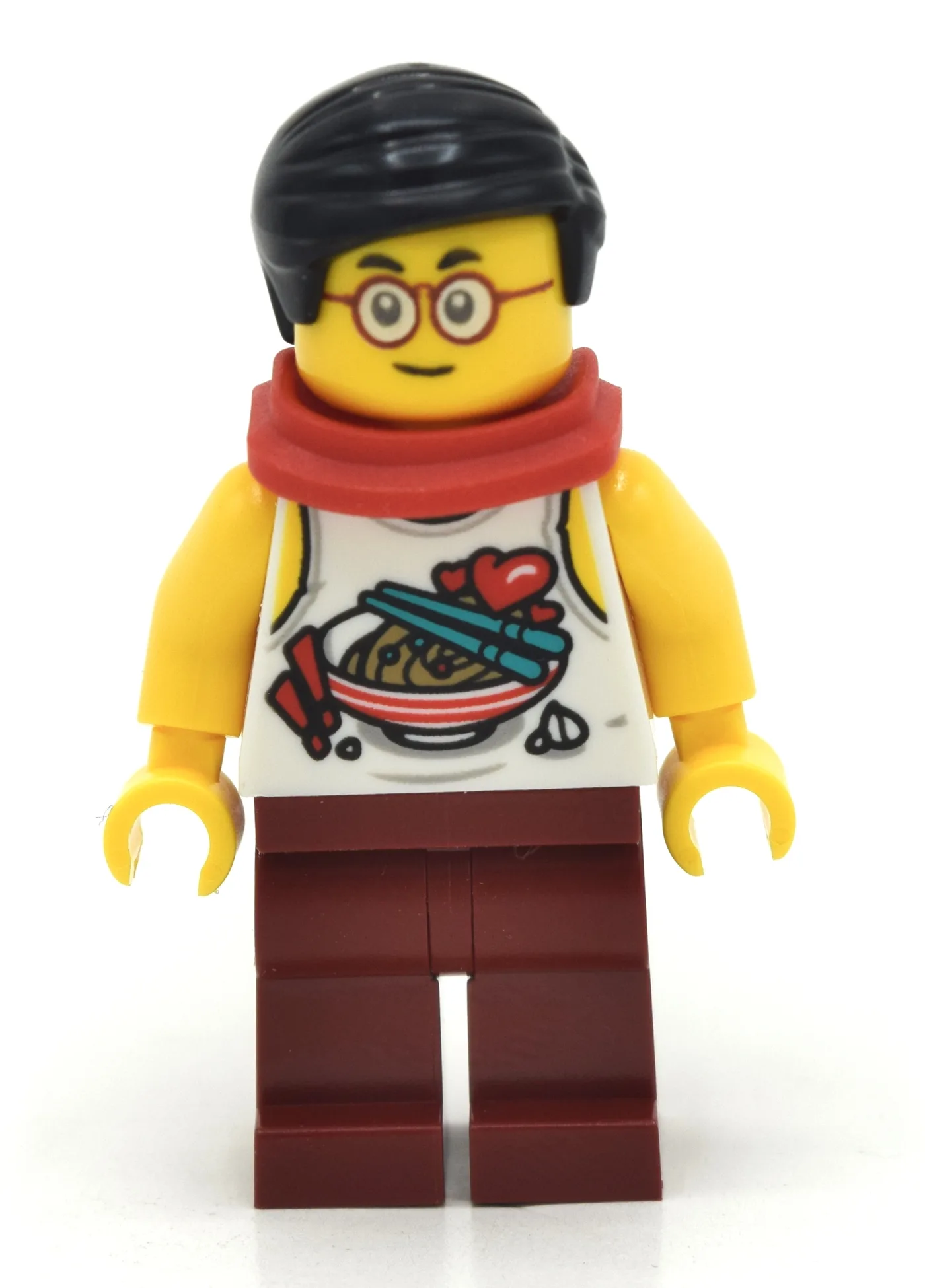 Mr. Tang - White Torso, Dark Red Legs — dans quels sets LEGO ? (fig-011571) | Brick Broker