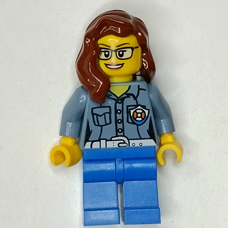 Coast Guard, Woman, Sand Blue Shirt with Badg… — minifigurine LEGO | Brick Broker