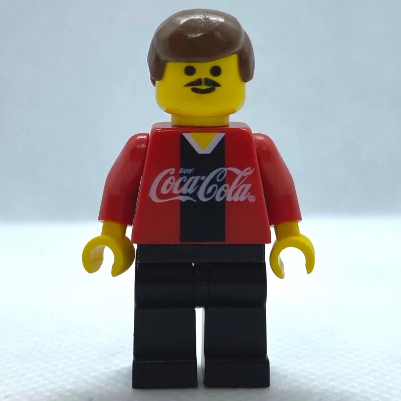 Soccer Player Coca-Cola Defender — dans quels sets LEGO ? (fig-000554) | Brick Broker