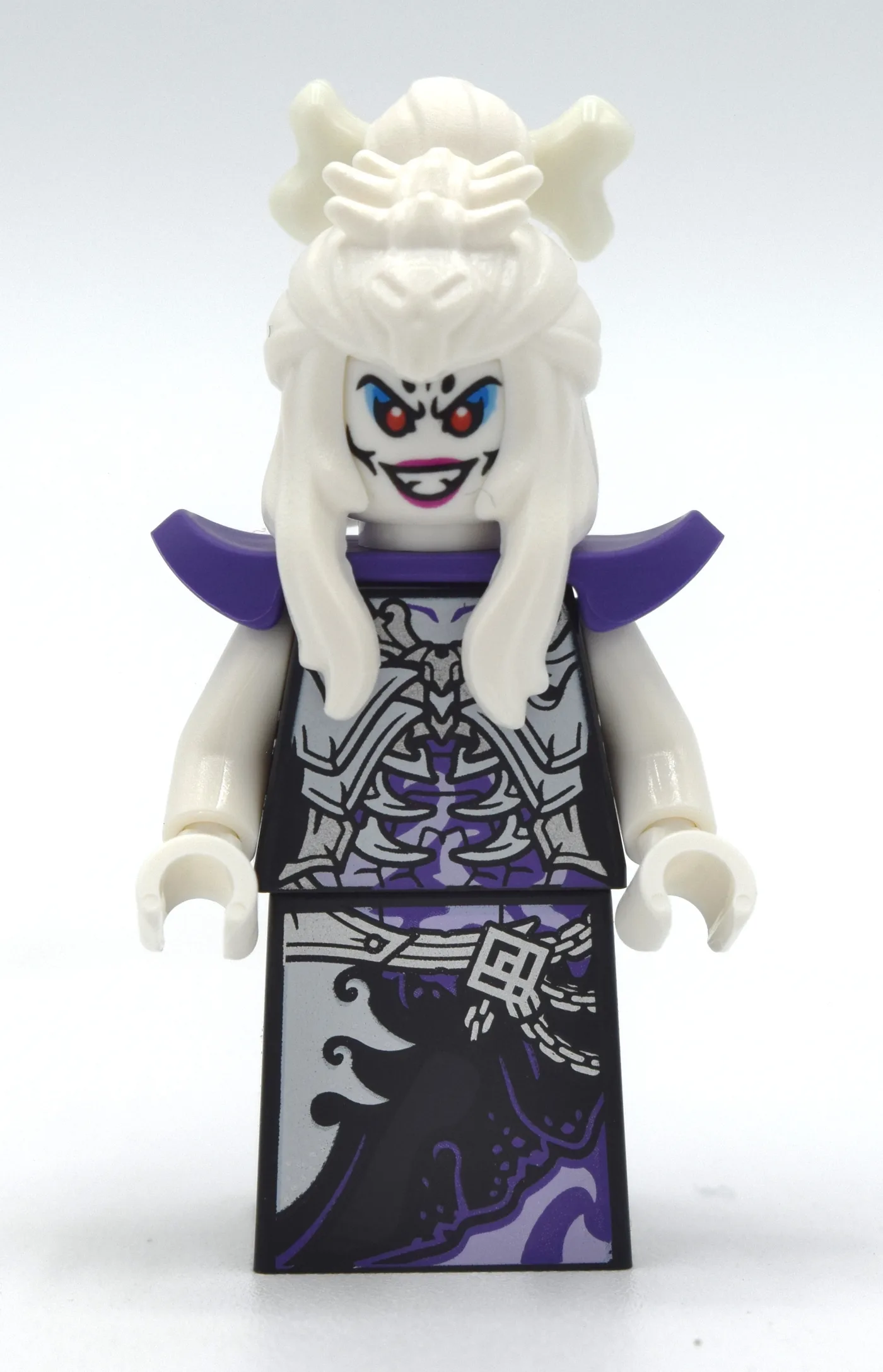 White Bone Demon - Glow In The Dark Bone — minifigurine LEGO | Brick Broker