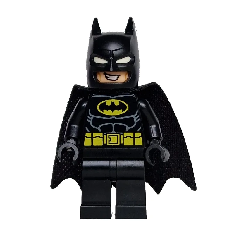 Batman, Black Suit, Black Cape and Cowl, Yell… — minifigurine LEGO | Brick Broker