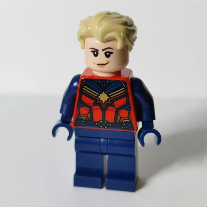 Captain Marvel, Short Tan Hair — dans quels sets LEGO ? (fig-011842) | Brick Broker