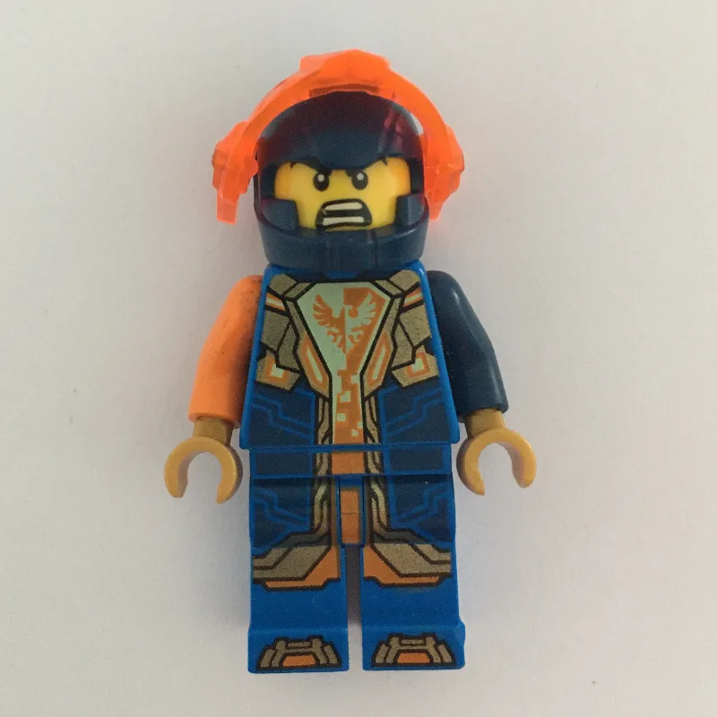 Clay Moorington with Tran-Orange Visor — dans quels sets LEGO ? (fig-003089) | Brick Broker