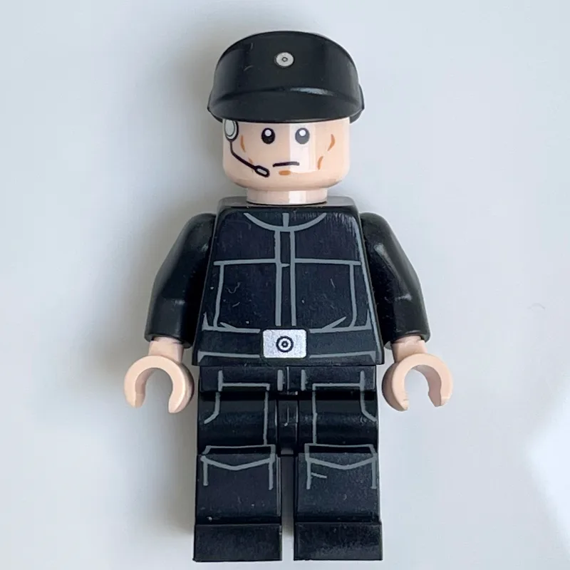 Imperial Officer — dans quels sets LEGO ? (fig-011127) | Brick Broker