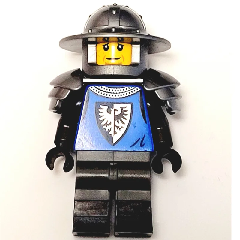 Mountain Fortress Black Falcon Soldier - Helm… — minifigurine LEGO | Brick Broker