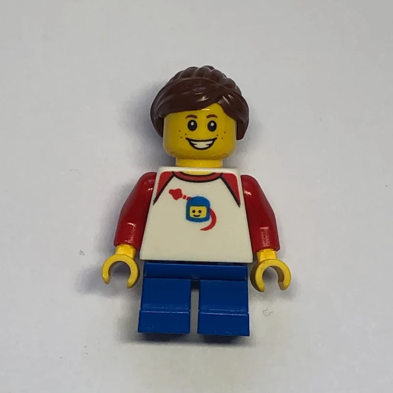 Girl, Classic Spaceman on Shirt, Short Blue L… — minifigurine LEGO | Brick Broker