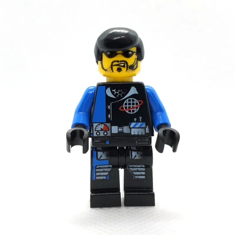 Charge with Black and Blue Clothing — dans quels sets LEGO ? (fig-002432) | Brick Broker