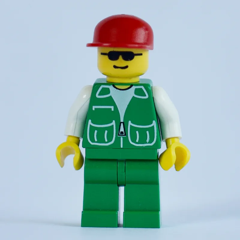 Man, Green Jacket, Green Legs, Red Cap, Sungl… — minifigurine LEGO | Brick Broker