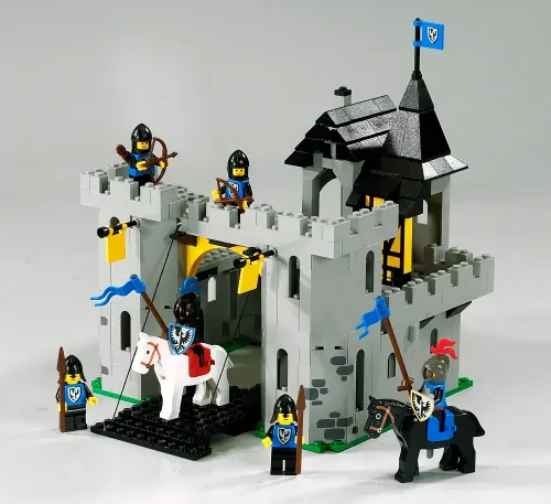 LEGO 10039 Forteresse du Faucon Noir - prix | Brick Broker