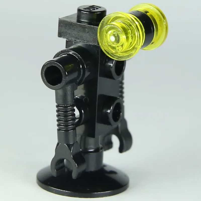 Futuron Droid - Black, Trans-Yellow Eyes — minifigurine LEGO | Brick Broker